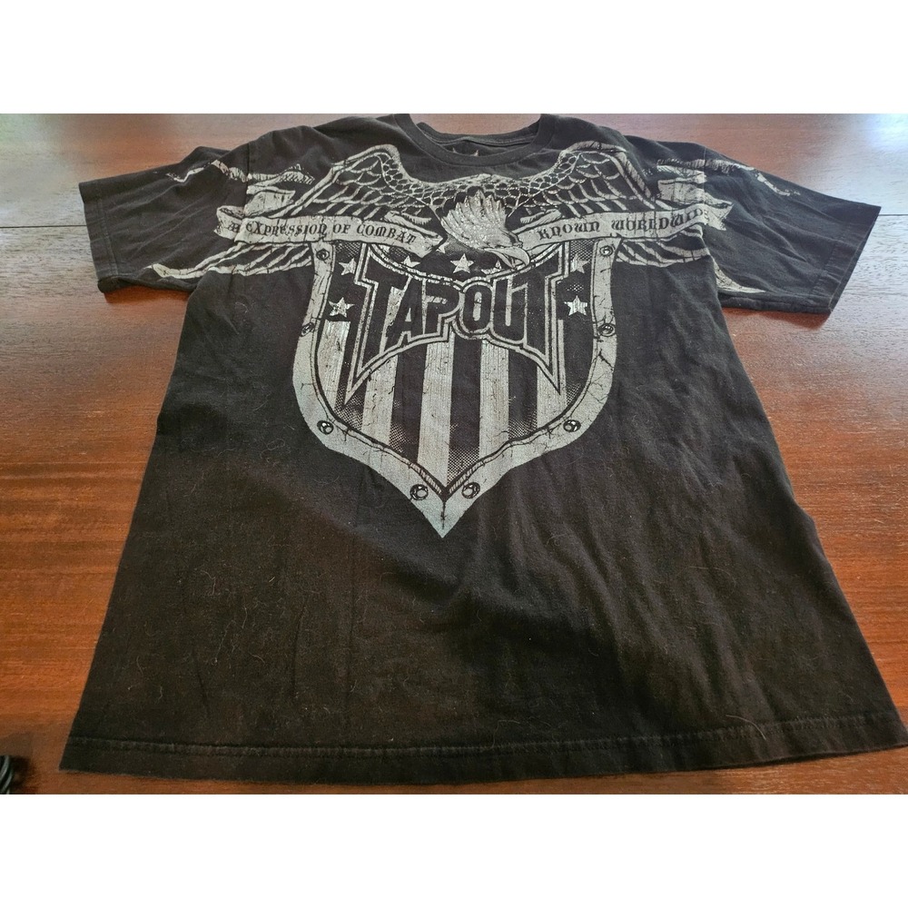 Tapout Graphic T-Shirt Mens Large Black Expression of Combat Eagle Shield
